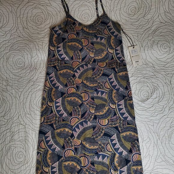 NWT [S] Element Robby Dress - Picture 6 of 7